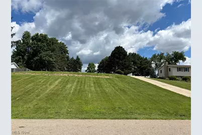 1133 Scenicrest Street NW, Uniontown, OH 44685 - Photo 1