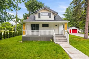 678 Essex St, Akron, OH 44306 - Photo 1