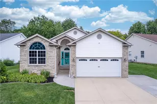 3293 Bath Heights Dr, Cuyahoga Falls, OH 44223 - Photo 1