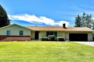 225 Anthony Ln, Zanesville, OH 43701 - Photo 1