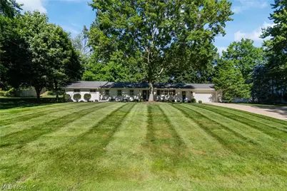 1001 Oneida Trail SW, Hartville, OH 44632 - Photo 1