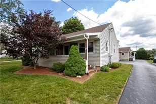 128 Woodlawn Ave NW, Canton, OH 44708 - Photo 1