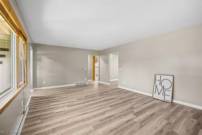 237 9th Street NW, North Canton, OH 44720 - Photo 1