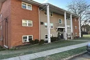 640 Lakeside Dr, Cambridge, OH 43725 - Photo 1