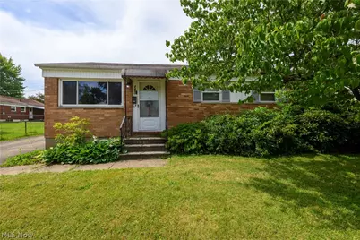 2400 40th Street NE, Canton, OH 44705 - Photo 1