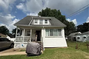1880 Maurice St, Cuyahoga Falls, OH 44221 - Photo 1