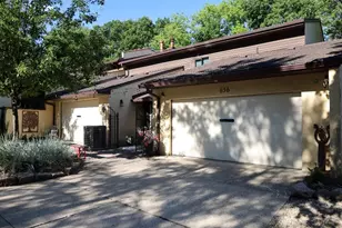 636 Hampton Ridge Dr, Akron, OH 44313 - Photo 1