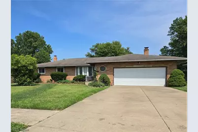 5659 Pinnacle Park Drive, Green Hills, OH 44131 - Photo 1