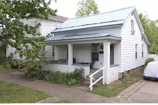 616 N 7th St, Marietta, OH 45750 - Photo 1