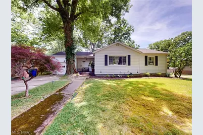 1051 Crown Avenue, Ravenna, OH 44266 - Photo 1