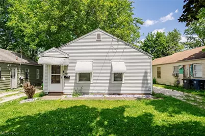 939 Clifford Avenue, Akron, OH 44306 - Photo 1