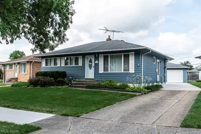 19155 Davinwood Drive, Loveland, OH 44135 - Photo 1