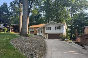 205 Rutledge Dr, Akron, OH 44319 - Photo 1