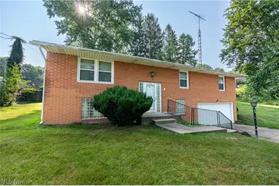 3726 Whitehouse Avenue NW, Canton, OH 44709 - Photo 1
