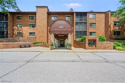 140 Fox Hollow Drive #203C, Mayfield Heights, OH 44124 - Photo 1