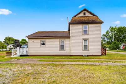 400 Jennie Street, Conneaut, OH 44030 - Photo 1