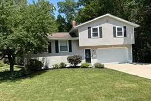 1731 Mortus Dr, Twinsburg, OH 44087 - Photo 1