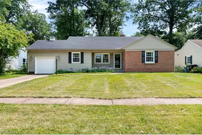 321 Miami Avenue, Elyria, OH 44035 - Photo 1