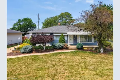 759 E Meadowlawn Boulevard, Green Hills, OH 44131 - Photo 1