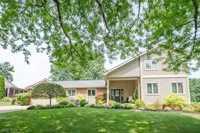 6215 Bayside Street NW, Canton, OH 44718 - Photo 1