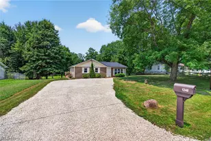 1240 Aberth Dr, Akron, OH 44320 - Photo 1