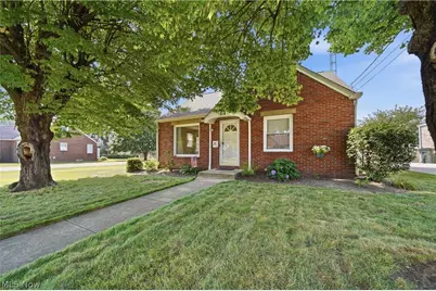 3002 15th Street NW, Canton, OH 44708 - Photo 1