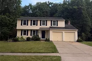 256 Chelmsford Dr, Aurora, OH 44202 - Photo 1