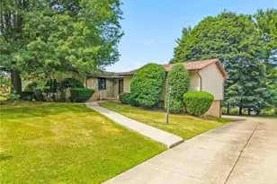 5525 Glenhill Ave NE, Canton, OH 44721 - Photo 1