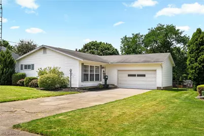 317 S Rockhill Avenue, Alliance, OH 44601 - Photo 1