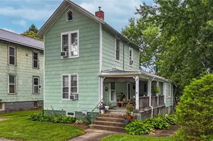 318 Harmar St, Marietta, OH 45750 - Photo 1