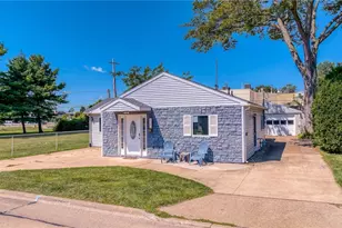 419 Miami Pl, Huron, OH 44839 - Photo 1