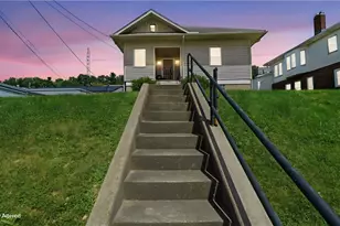 2005 E Wheeling Ave, Cambridge, OH 43725 - Photo 1