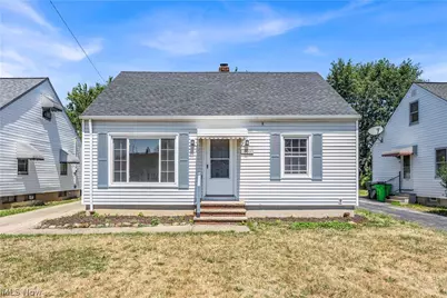 13305 Shady Oak Boulevard, Garfield Heights, OH 44125 - Photo 1