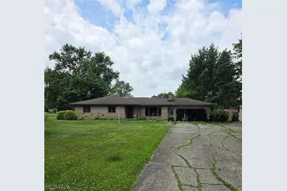 1130 Gulf Road, Elyria, OH 44035 - Photo 1