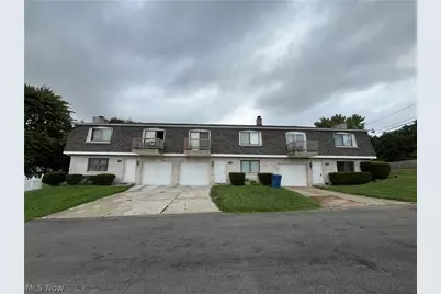 549-553 Saunders Avenue, Akron, OH 44319 - Photo 1