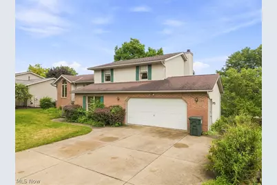 1421 44th Street NE, Canton, OH 44714 - Photo 1