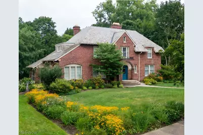 276 S Rose Boulevard, Akron, OH 44313 - Photo 1