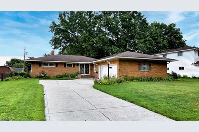 5669 Beacon Hill Drive, Green Hills, OH 44131 - Photo 1