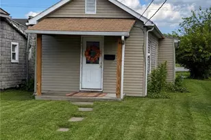 2224 Hoge Ave, Zanesville, OH 43701 - Photo 1