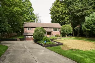 1170 N Plainview Dr, Copley, OH 44321 - Photo 1