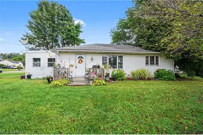 55 W Boxwood Avenue, Akron, OH 44301 - Photo 1