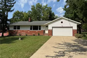 475 Meadowlane Rd, Green Hills, OH 44131 - Photo 1