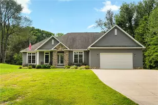 928 Dunning Rd, New Franklin, OH 44614 - Photo 1