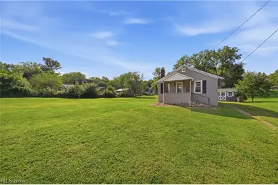 230 E Comet Road, Clinton, OH 44216 - Photo 1
