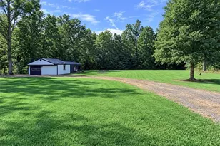 3081 Phalanx Mills Herner Rd, Worthington, OH 44470 - Photo 1