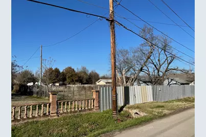 2 Fairport Road, Dallas, TX 75217 - Photo 1