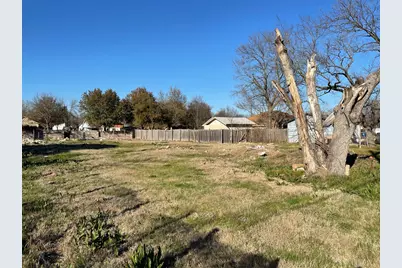 2 Fairport Road, Dallas, TX 75217 - Photo 2