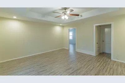 1006 Avenue C, Duncanville, TX 75137 - Photo 4