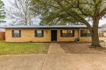 805 N Fullerton Avenue, Dawson, TX 76639 - Photo 1