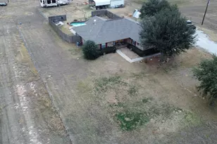 349 Horseshoe Dr, Springtown, TX 76082 - Photo 16